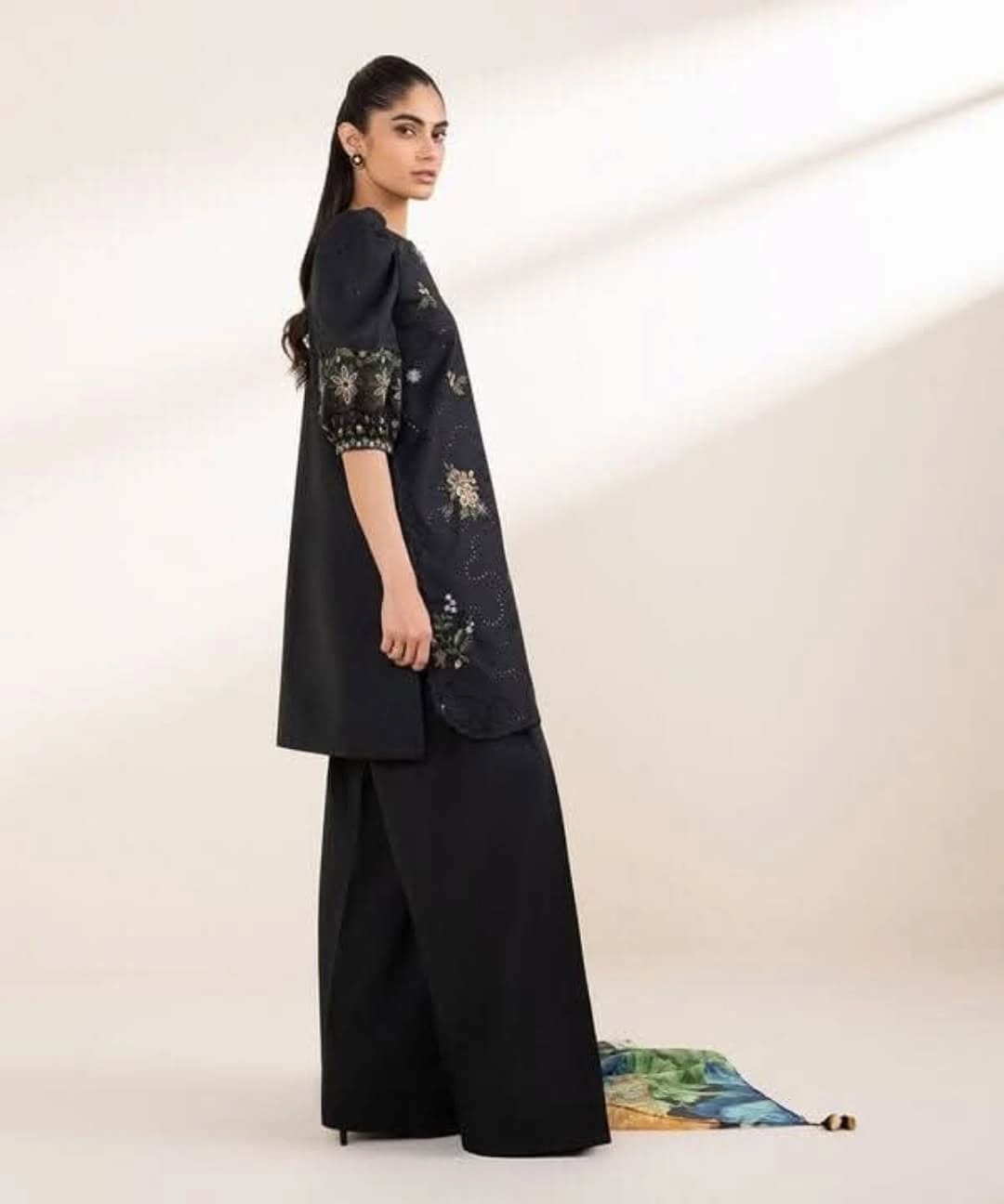 Lawn-3PC Embroidered Shirt with Digital Printed Jacquard Dupatta- 1283