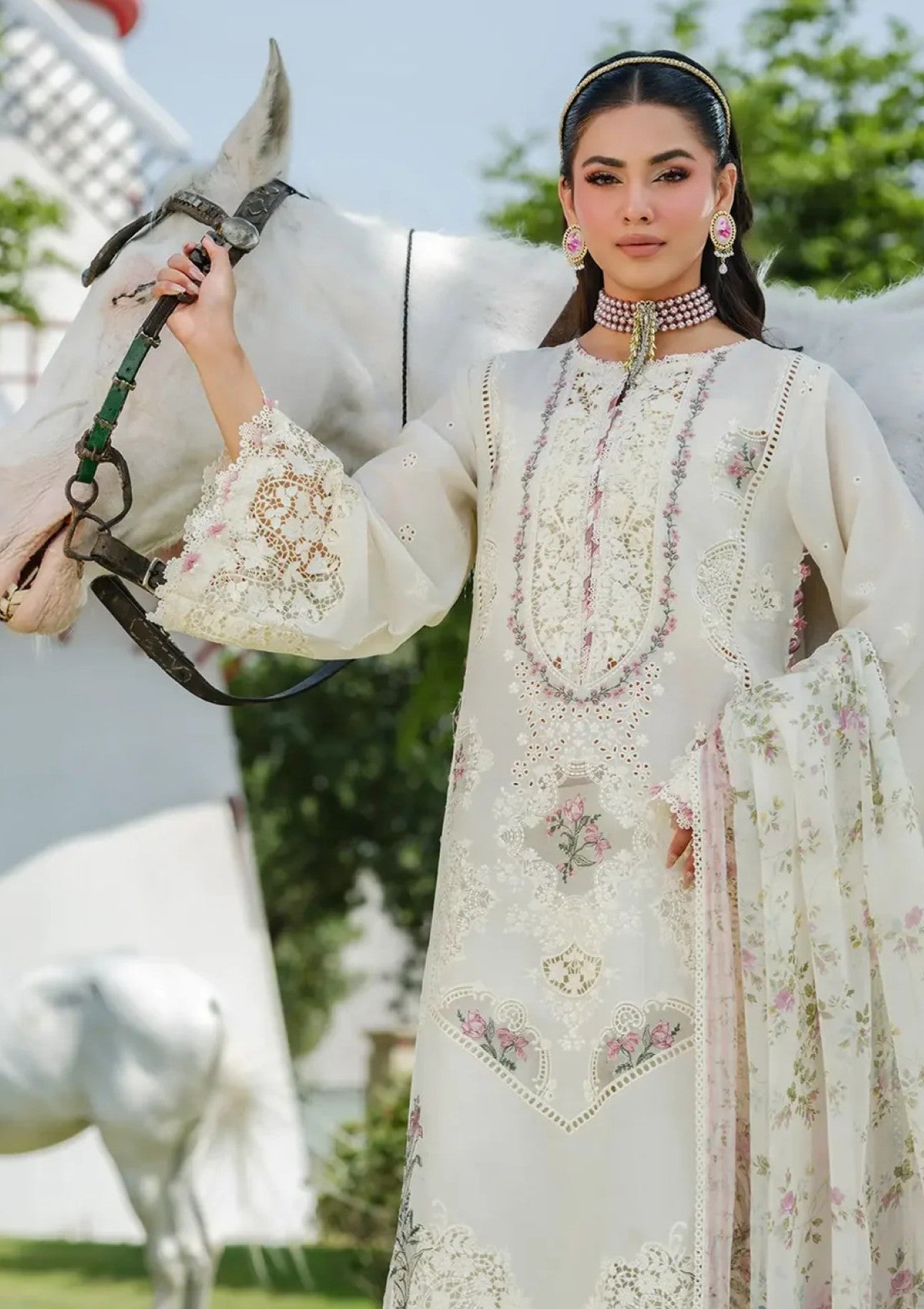 Lawn-3PC Chikankari Embroidered With Digital Printed Jacquard Dupatta-5202