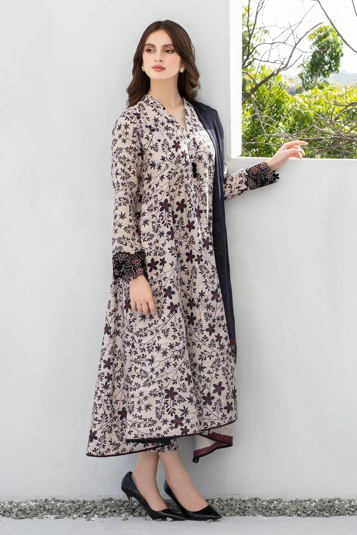 3PC LAWN PRINTED SHIRT WITH LAWN PRINTED DUAPTTA AND TROUSER-4002