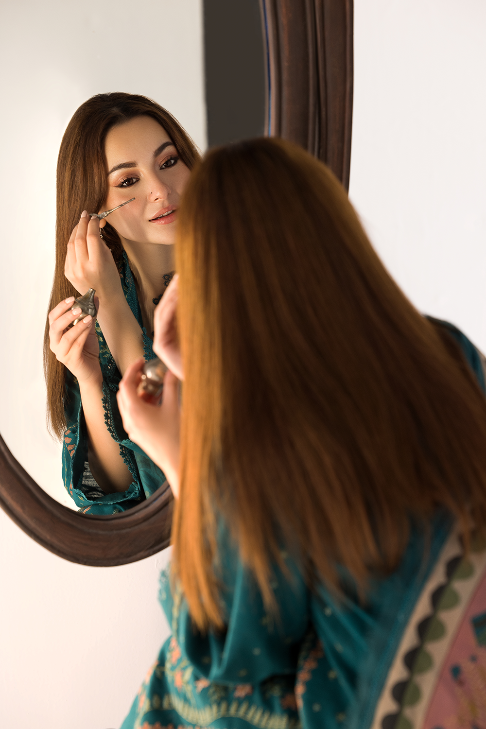 3PC LAWN EMBROIDERED SHIRT WITH DIGITAL PRINTED JACQUARD DUPATTA - 5026