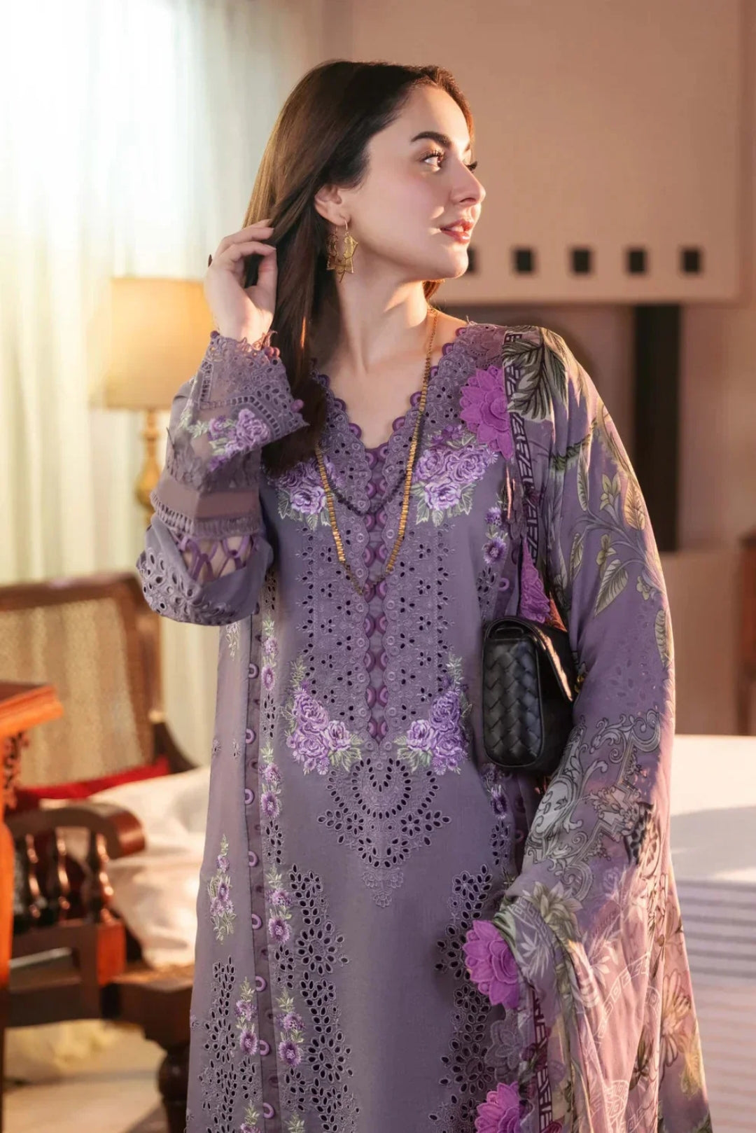 Lawn-3PC Chikankari Embroidered With Digital Printed Jacquard Dupatta-5189