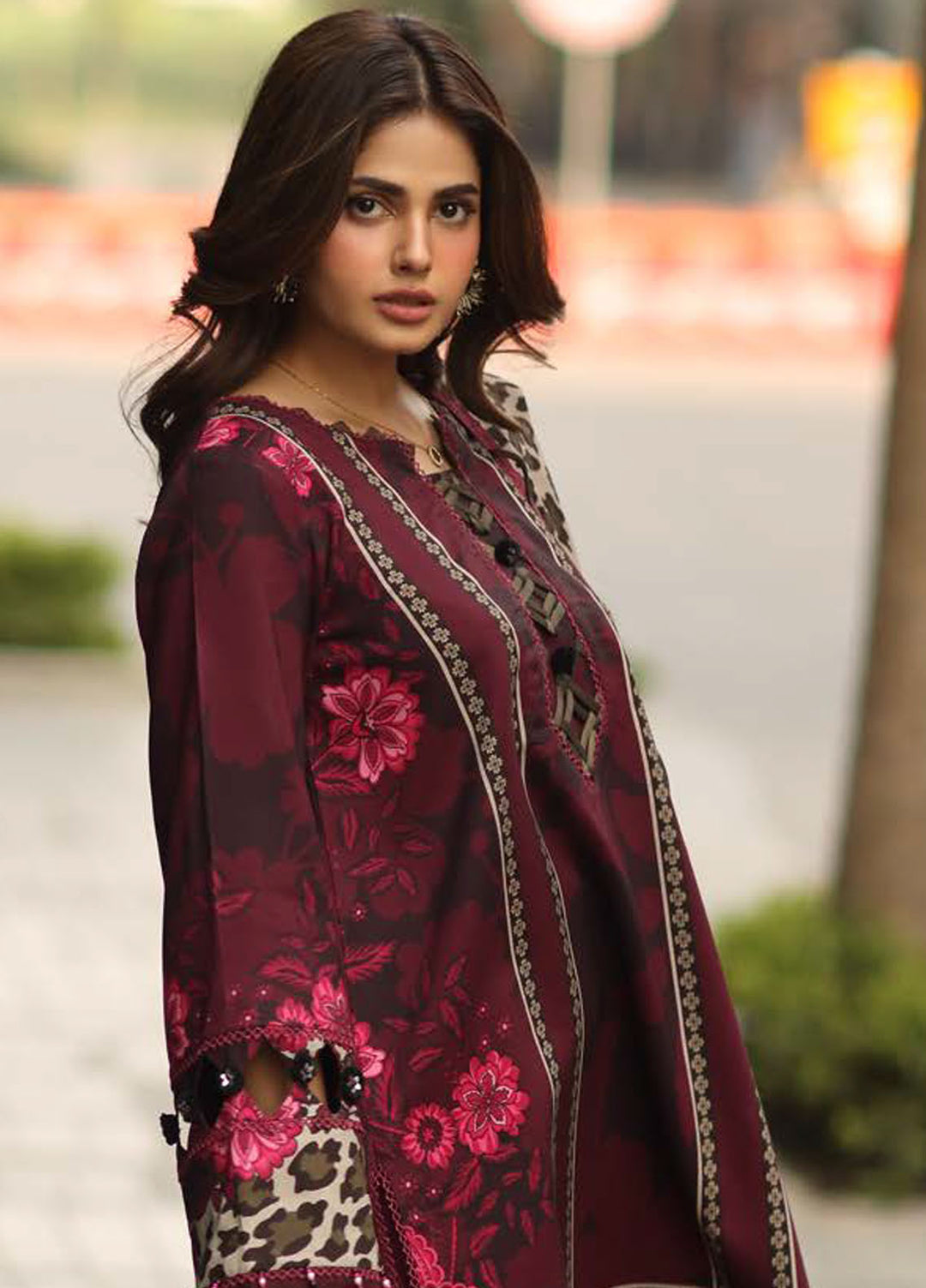 3PC LAWN PRINTED SHIRT WITH VOILE PRINTED DUAPTTA-4008