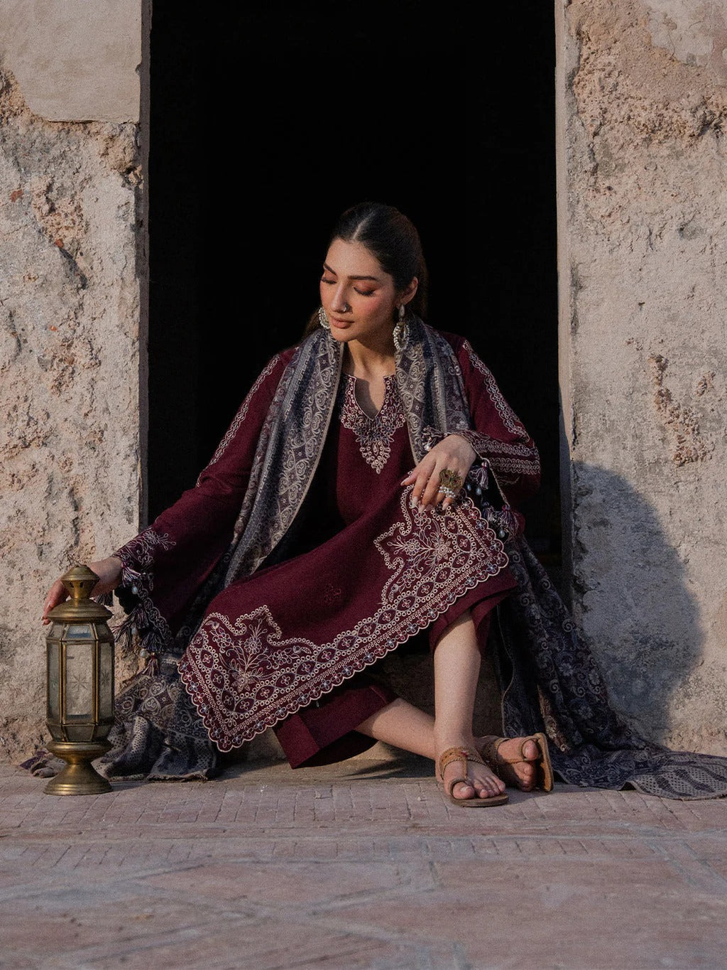 Lawn 3PC Embroidered Shirt with Digital Printed Jacquard Dupatta-5047