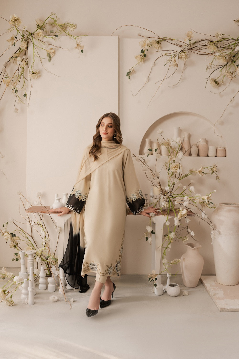 Lawn-3PC Embroidered Shirt with Chiffon Tie and Dye Dupatta- 5095