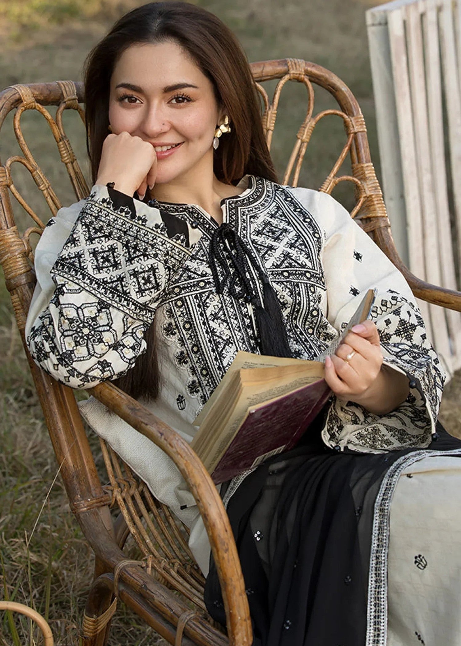 3PC Lawn Embroidered Shirt With Organza Embroidered Dupatta- 5166